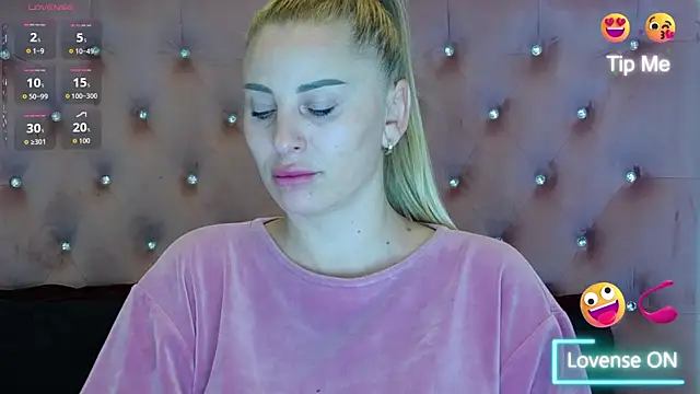 KikiSweet08 online show from November 2025 05:17:01 AM