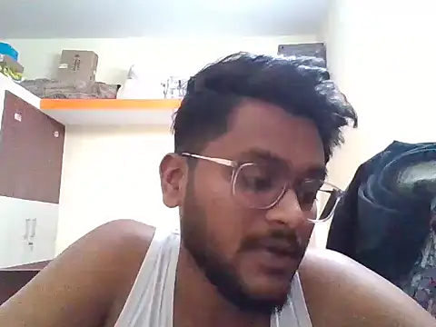 Snapshot of LundChodumera chatting on December 2025 02:02:02 PM LundChodumera online show from December 2025 02:02:02 PM