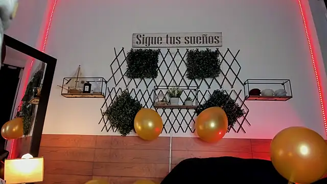 Angelgraham 1 online show from September 2025 03:14:01 PM