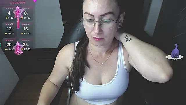 Snapshot of milly_sanchez chatting on February 2025 09:03:02 PM milly sanchez online show from February 2025 09:03:02 PM