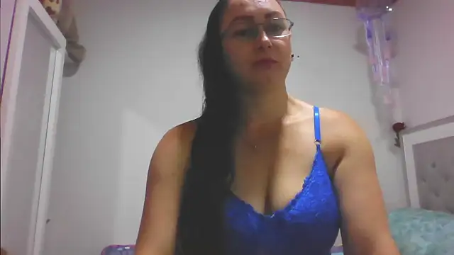 Snapshot of milly_sanchez chatting on October 2025 08:37:02 PM milly sanchez online show from October 2025 08:37:02 PM
