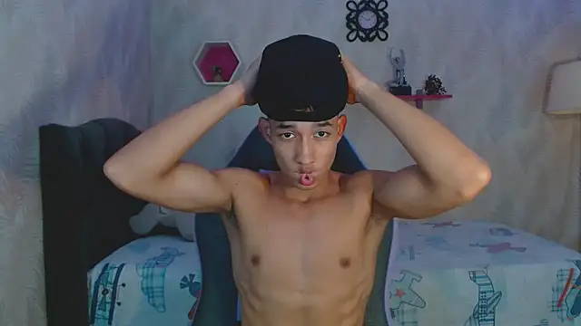 jose sexycumm online show from March 2025 08:03:02 PM