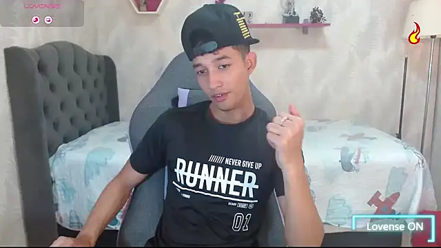 jose sexycumm online show from March 2025 07:02:02 PM