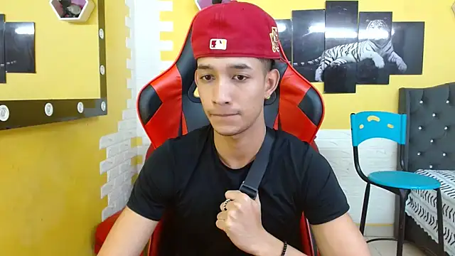 jose sexycumm online show from October 2025 07:36:02 PM