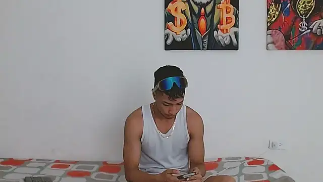 jose sexycumm online show from February 2026 03:41:02 PM