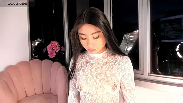 Snapshot of Megan_Lim chatting on December 2024 10:38:02 AM Megan Lim online show from December 2024 10:38:02 AM