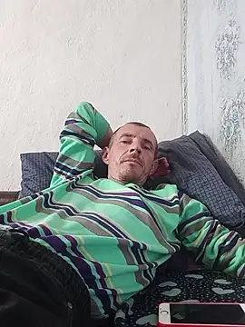 Snapshot of MachoXRallph chatting on October 2025 07:21:01 AM MachoXRallph online show from October 2025 07:21:01 AM