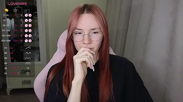 littlevildevil online show from November 2025 10:28:02 AM