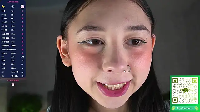 AislyEmbury online show from December 2025 04:51:02 AM