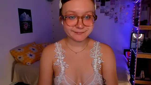 leazy peazy online show from December 2025 06:43:02 AM