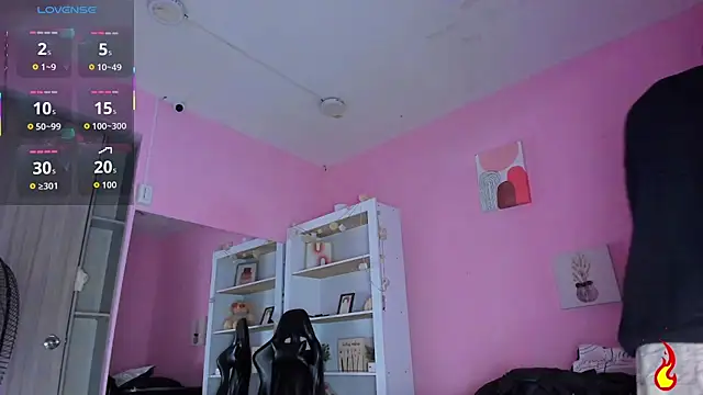 Snapshot of Ian_Castillo_ chatting on November 2025 11:12:01 AM Ian Castillo online show from November 2025 11:12:01 AM