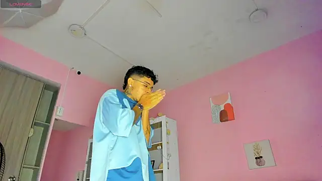 Snapshot of Ian_Castillo_ chatting on November 2025 11:09:02 AM Ian Castillo online show from November 2025 11:09:02 AM