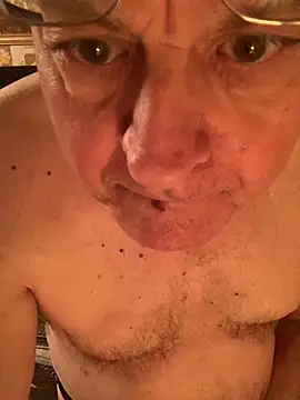 Snapshot of Tonybaloney1972 chatting on January 2025 01:58:01 PM Tonybaloney1972 online show from January 2025 01:58:01 PM