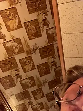 Snapshot of Tonybaloney1972 chatting on October 2025 12:04:02 PM Tonybaloney1972 online show from October 2025 12:04:02 PM