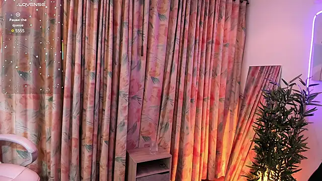 aisha bx online show from February 2025 11:11:02 AM