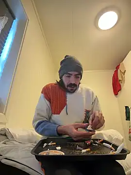 wolfwhite95 online show from March 2026 10:09:02 AM