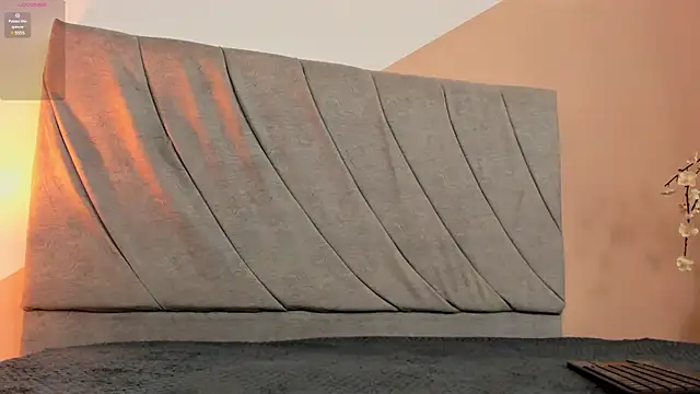 aprildreams19 online show from January 2025 08:39:01 PM