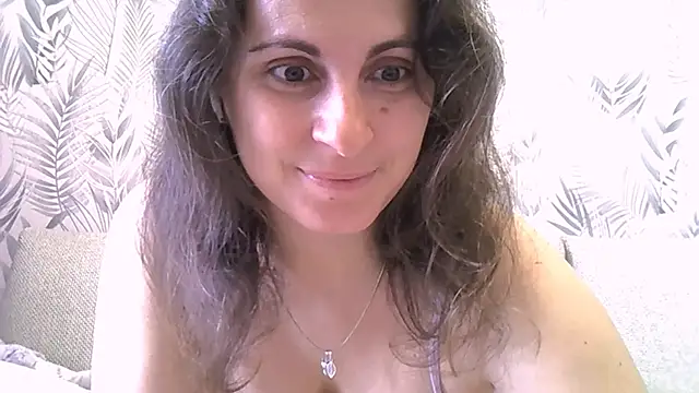 Snapshot of ShelaDiass chatting on October 2025 03:07:01 AM ShelaDiass online show from October 2025 03:07:01 AM