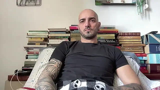 alessandromori91 online show from March 2026 10:18:02 AM