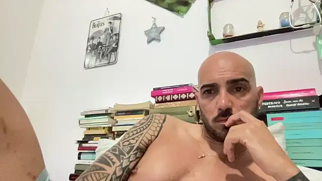 Snapshot of alessandromori91 chatting on June 2026 09:01:02 PM alessandromori91 online show from June 2026 09:01:02 PM