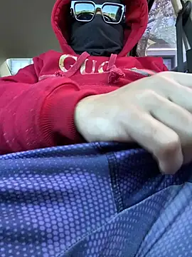 Pa lasnenas1 online show from February 2025 04:21:02 PM