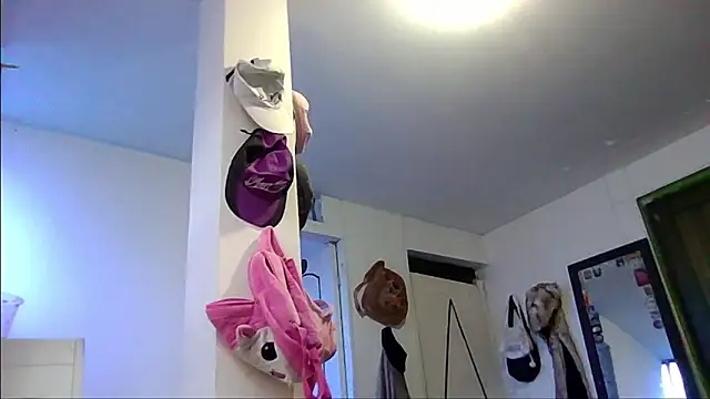 Violetta Suky online show from December 2025 12:03:02 PM