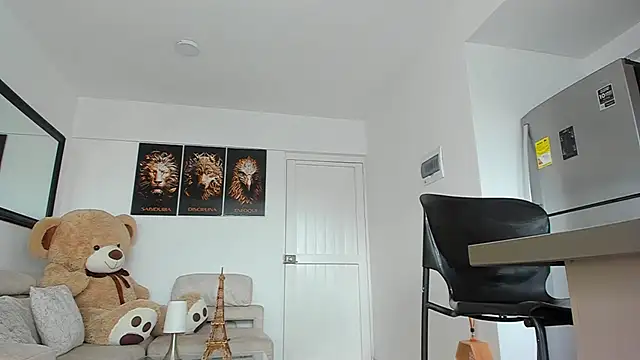 Snapshot of smit_hot_sr chatting on February 2025 09:15:02 PM smit hot sr online show from February 2025 09:15:02 PM