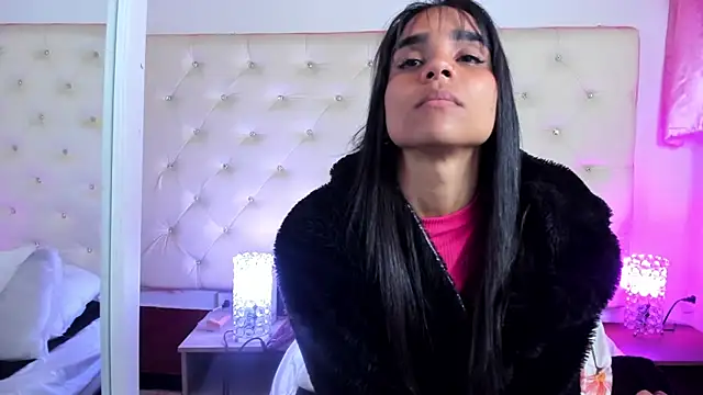 sophie pariss online show from February 2025 09:20:02 AM