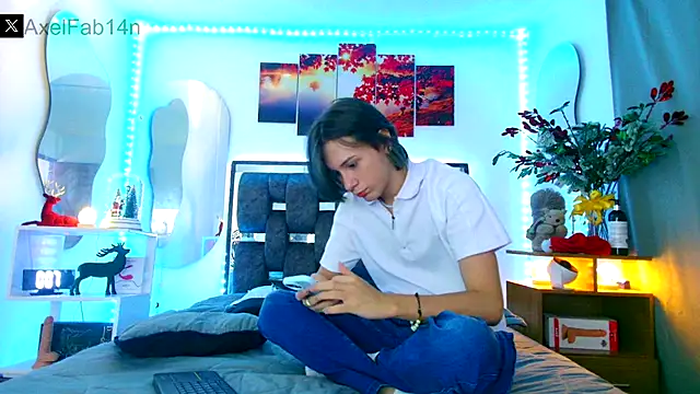 Alex and Fabian online show from December 2024 06:19:02 PM