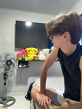 Alex and Fabian online show from June 2026 09:56:02 PM