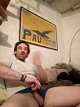 Crookedcook82xh online show from March 2026 07:58:02 PM