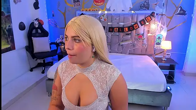 AlessiaDouce online show from October 2025 04:53:01 AM