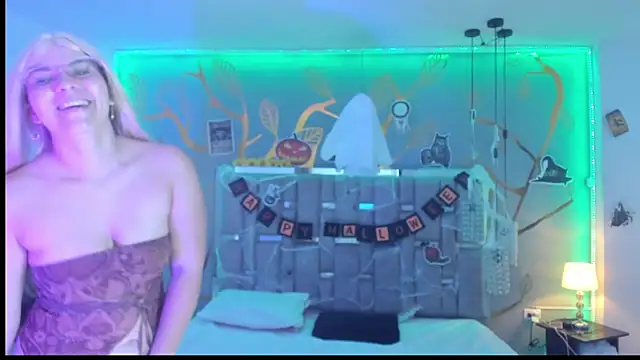 AlessiaDouce online show from October 2025 04:57:02 AM