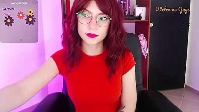 Snapshot of Celeste_Ford_18 chatting on November 2025 01:54:02 PM Celeste Ford 18 online show from November 2025 01:54:02 PM