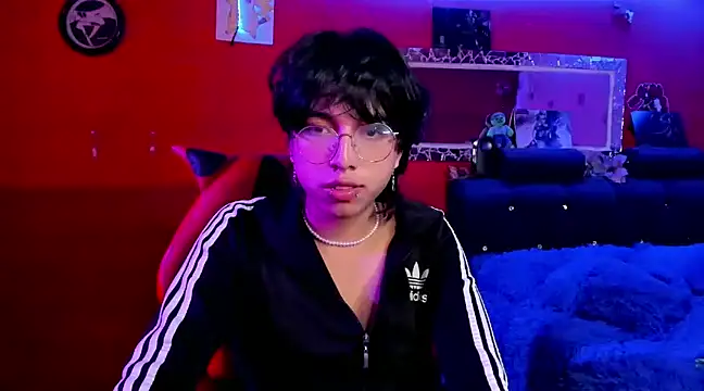 Snapshot of AnggelONfiree chatting on December 2024 12:23:01 PM AnggelONfiree online show from December 2024 12:23:01 PM