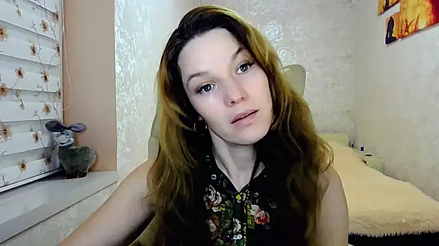 impossibleluna online show from November 2025 05:22:01 PM