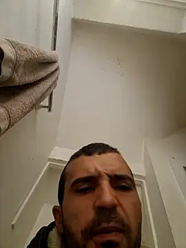 Snapshot of midouch92tns chatting on September 2025 08:52:02 AM midouch92tns online show from September 2025 08:52:02 AM