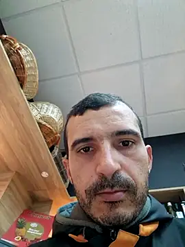 Snapshot of midouch92tns chatting on October 2025 07:17:02 AM midouch92tns online show from October 2025 07:17:02 AM