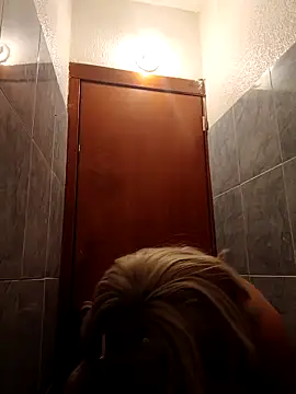 madelaine- online show from February 2025 11:56:02 PM