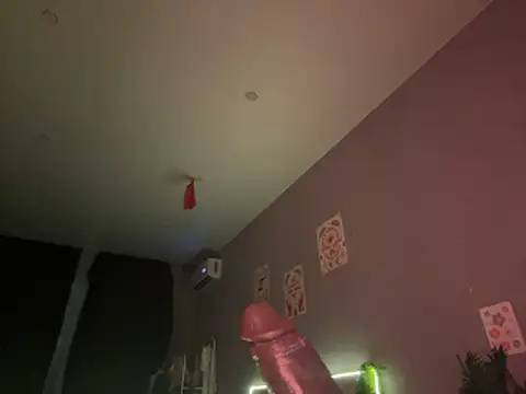 DaisyBooom online show from October 2025 06:46:02 PM