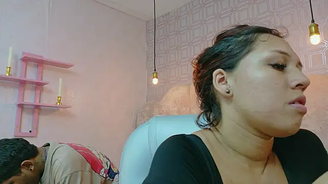 Snapshot of Annyeli chatting on November 2025 05:56:02 PM Annyeli online show from November 2025 05:56:02 PM