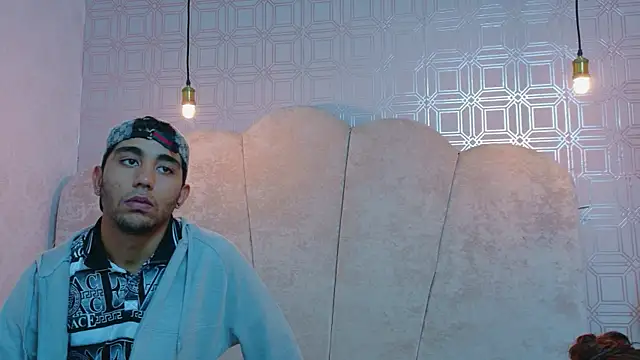 Snapshot of Annyeli chatting on November 2025 02:13:01 PM Annyeli online show from November 2025 02:13:01 PM