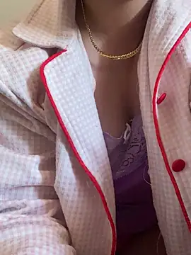 Snapshot of Maha_Ms chatting on February 2025 06:01:01 PM Maha Ms online show from February 2025 06:01:01 PM