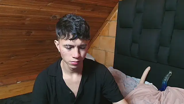 Justyn Ross online show from October 2025 04:26:01 AM