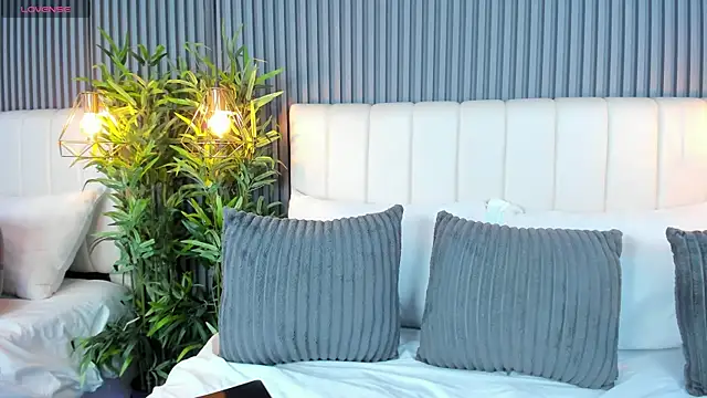 Snapshot of LinaGlam chatting on November 2025 05:11:01 PM LinaGlam online show from November 2025 05:11:01 PM