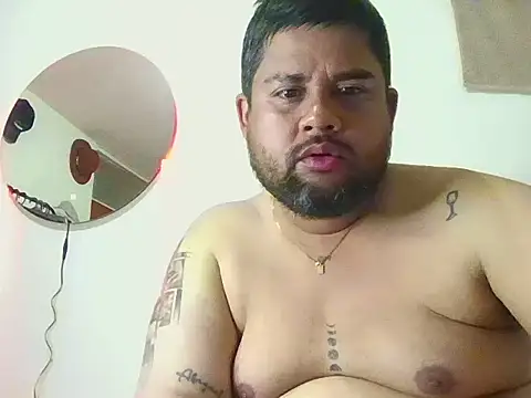 Snapshot of GABRIELGARCIA1313 chatting on June 2026 11:24:01 PM GABRIELGARCIA1313 online show from June 2026 11:24:01 PM