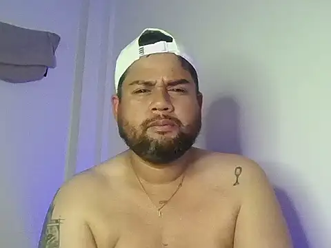 Snapshot of GABRIELGARCIA1313 chatting on July 2026 05:57:01 AM GABRIELGARCIA1313 online show from July 2026 05:57:01 AM