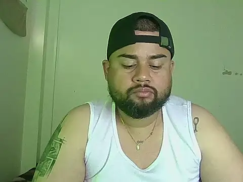 Snapshot of GABRIELGARCIA1313 chatting on August 2026 02:54:02 PM GABRIELGARCIA1313 online show from August 2026 02:54:02 PM
