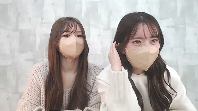 LOVE MOMO LOVE online show from February 2025 02:48:01 PM