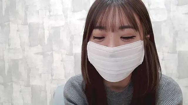 LOVE MOMO LOVE online show from October 2025 10:58:02 AM